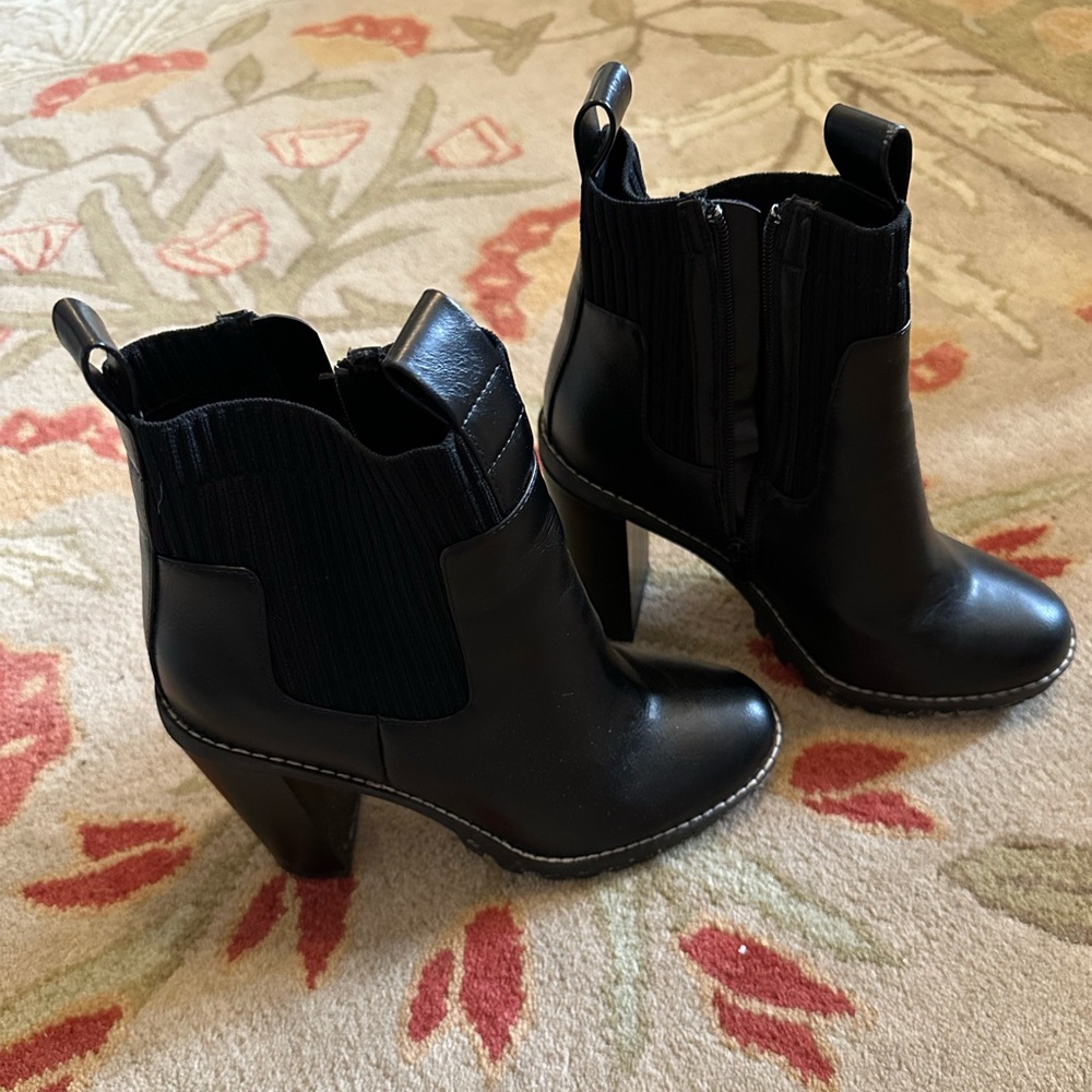 BCBGeneration heeled black boots, size 8